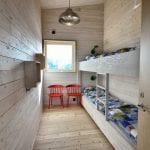 Bunkbeds in one of the wooden-style bedrooms at the cabin, Rabothytta.